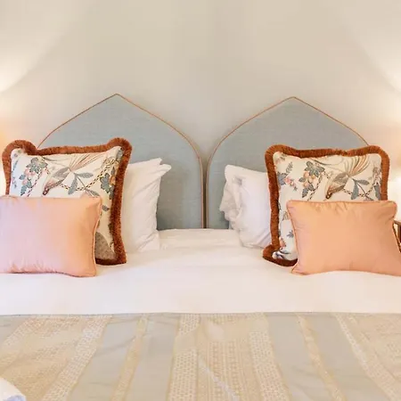 Bed & Breakfast Rose Castle