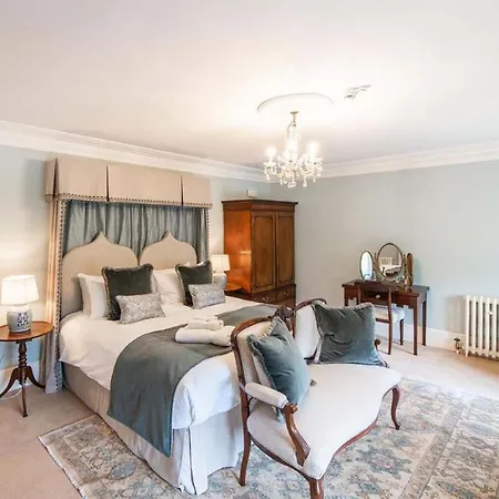 Rose Castle Bed & Breakfast