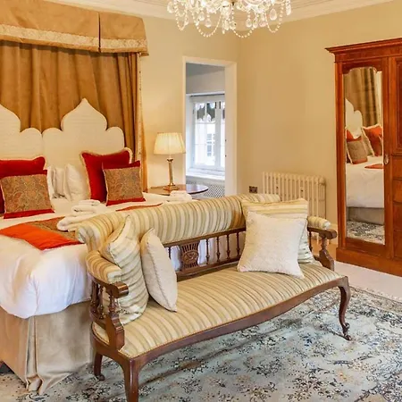 Bed & Breakfast Rose Castle *